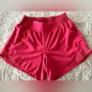 Lululemon lip Gloss Athletic Shorts Hotty Hot High-Rise
Lined Short 4"